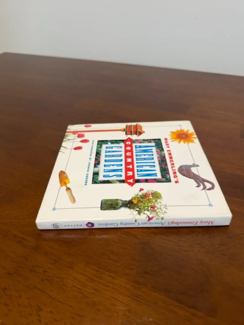 Mary Emmerling’s American Country Gardens